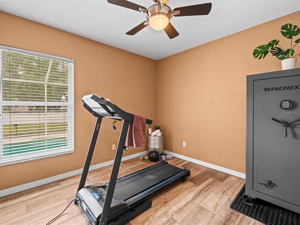 Active With Contract: $405,000 (3 beds, 2 baths, 1728 Square Feet)