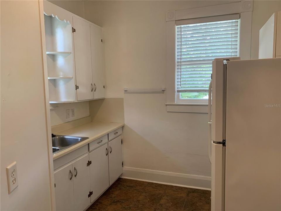 For Rent: $1,495 (2 beds, 2 baths, 2816 Square Feet)