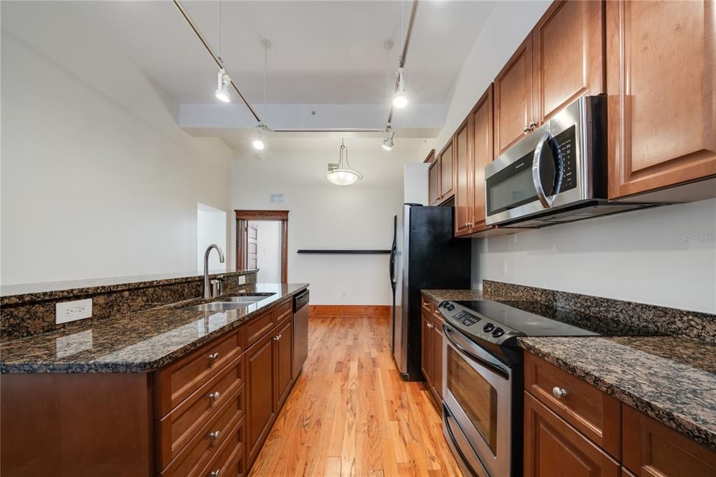 For Rent: $3,200 (2 beds, 2 baths, 1248 Square Feet)