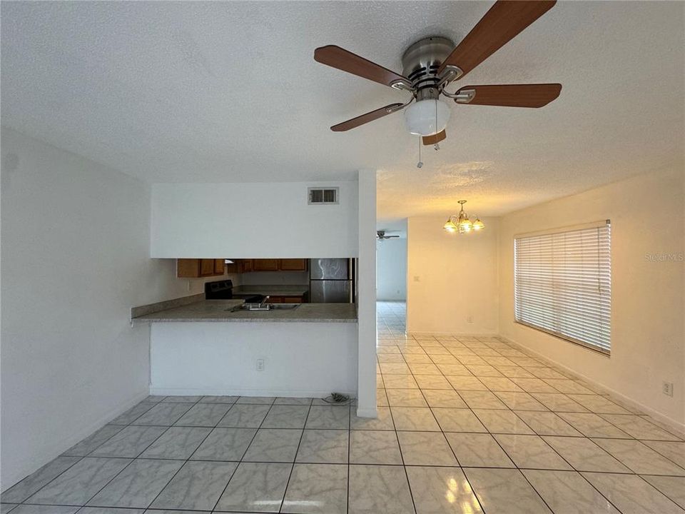 For Sale: $258,000 (3 beds, 2 baths, 1368 Square Feet)