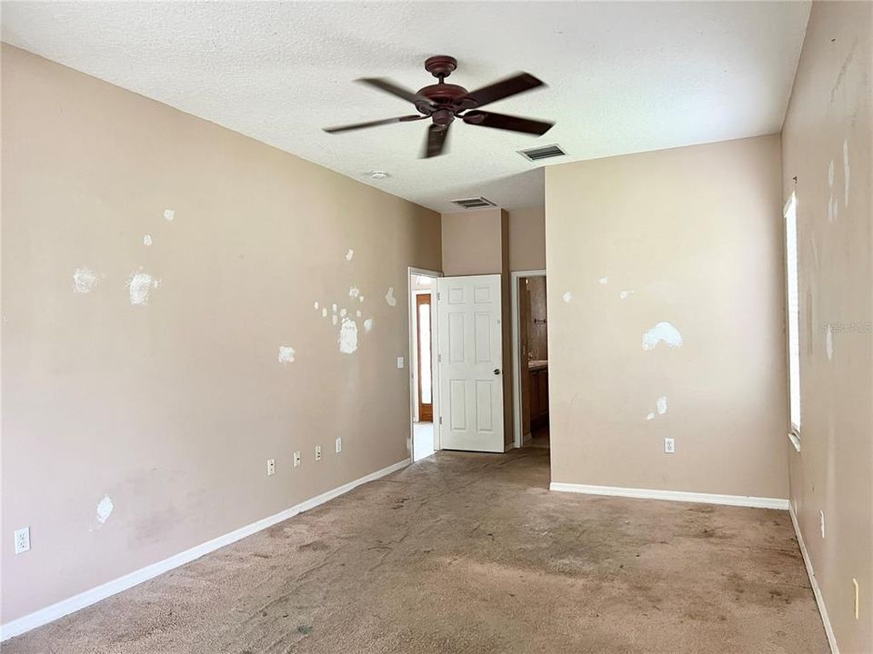 Primary Bedroom - Ceiling Fan