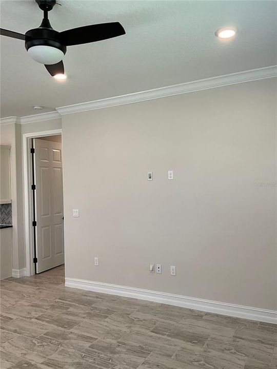 For Rent: $2,000 (2 beds, 2 baths, 1358 Square Feet)