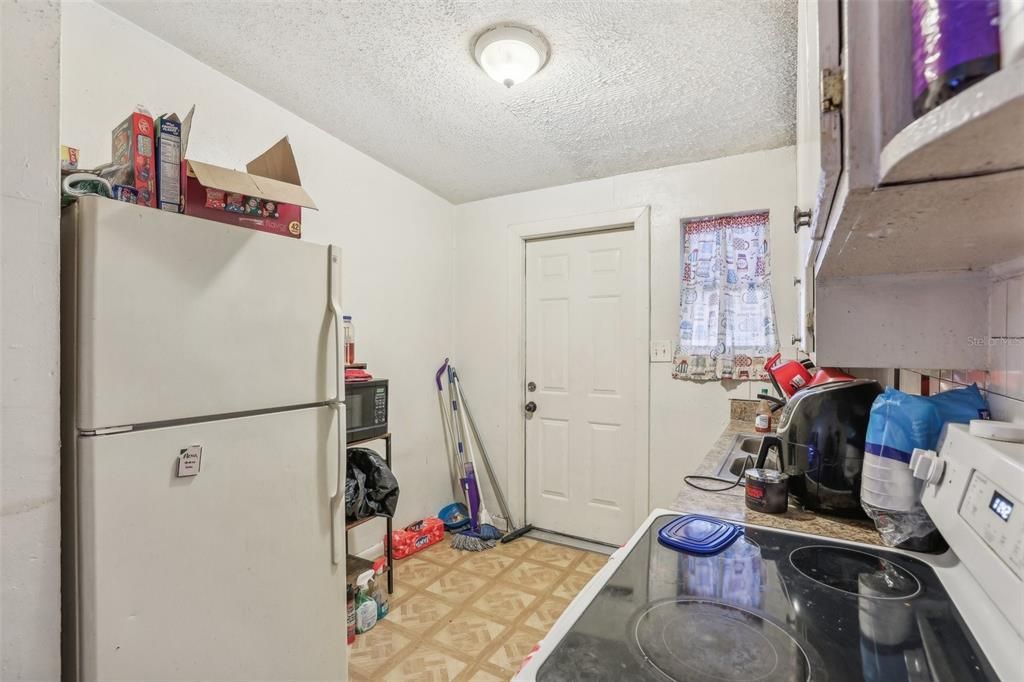 Active With Contract: $240,000 (2 beds, 0 baths, 1209 Square Feet)