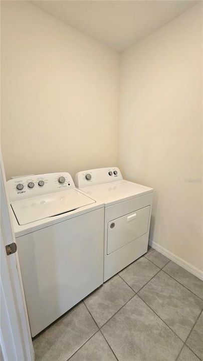 For Rent: $2,795 (4 beds, 2 baths, 1846 Square Feet)