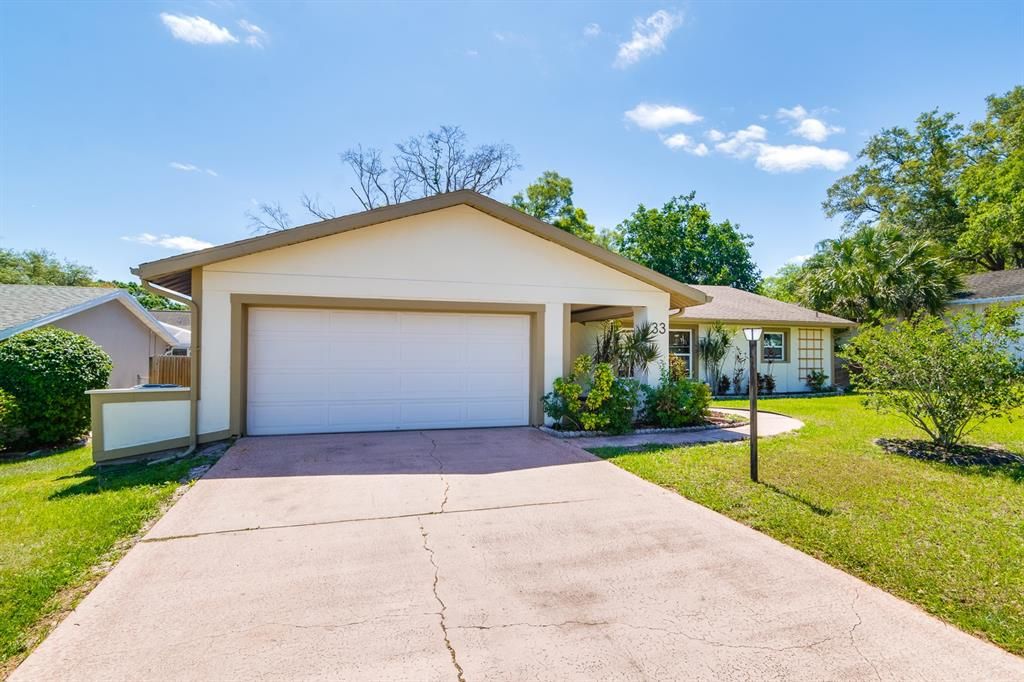 For Sale: $489,999 (3 beds, 2 baths, 1696 Square Feet)