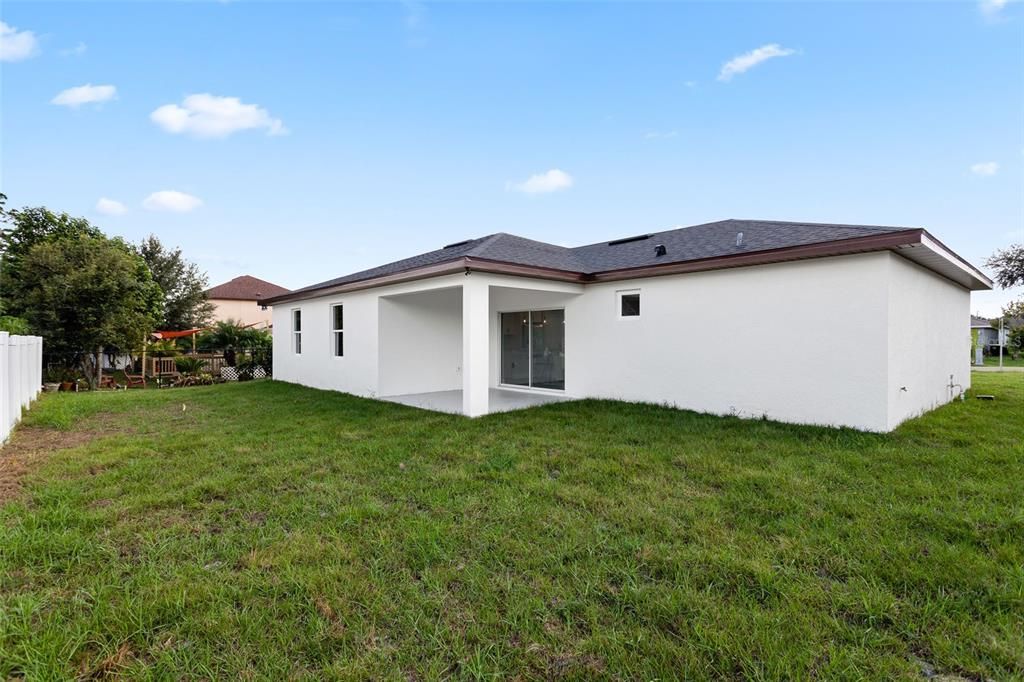 For Sale: $342,000 (4 beds, 2 baths, 1712 Square Feet)