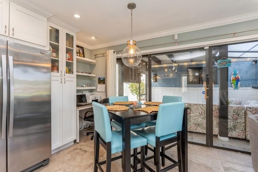 Kitchen Sitting Area