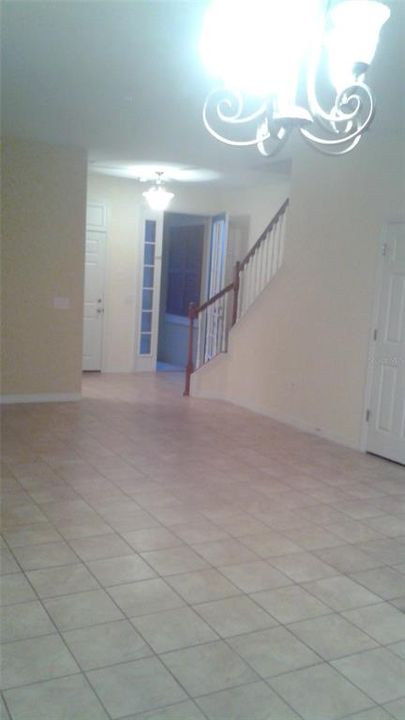 For Rent: $2,100 (3 beds, 2 baths, 1589 Square Feet)