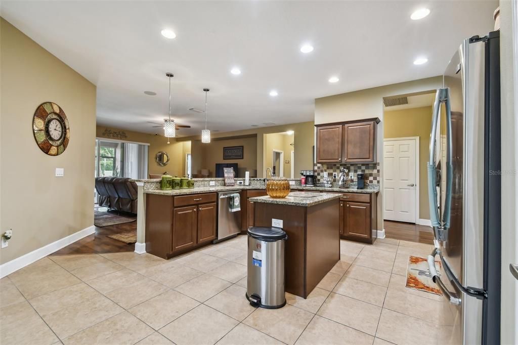 Active With Contract: $460,000 (4 beds, 3 baths, 2674 Square Feet)