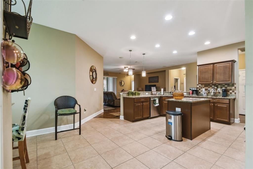 Active With Contract: $460,000 (4 beds, 3 baths, 2674 Square Feet)