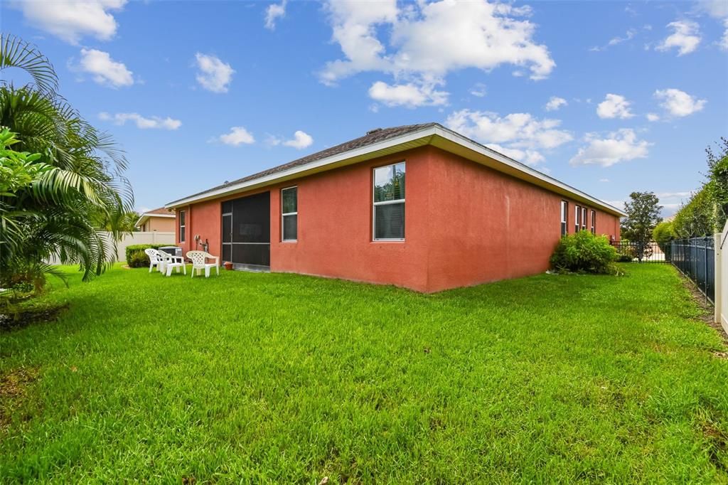 Active With Contract: $460,000 (4 beds, 3 baths, 2674 Square Feet)