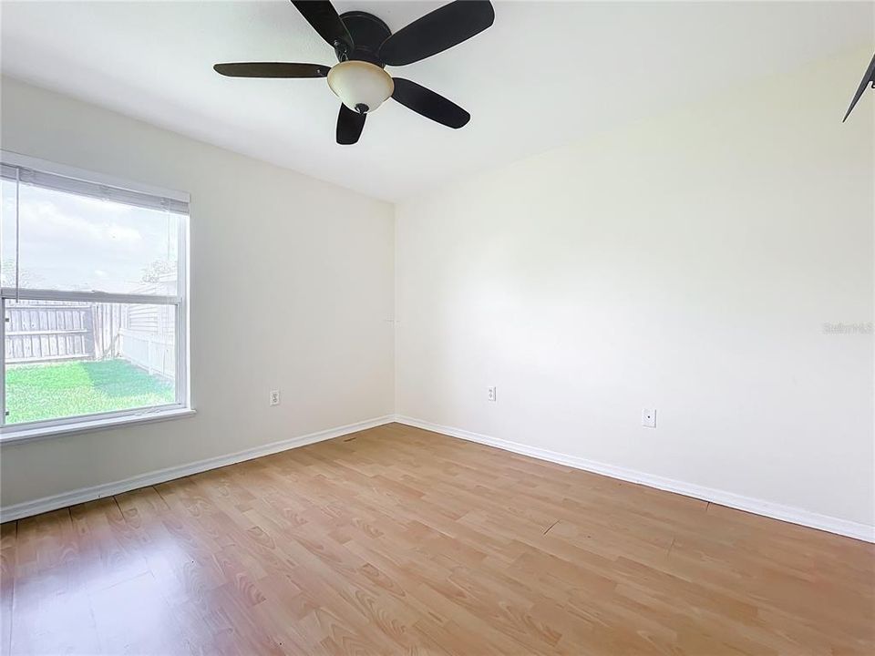 For Sale: $430,000 (4 beds, 2 baths, 1820 Square Feet)