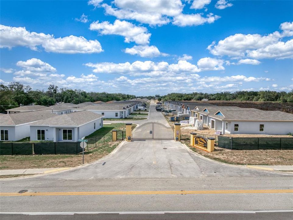 For Sale: $219,000 (3 beds, 2 baths, 1330 Square Feet)