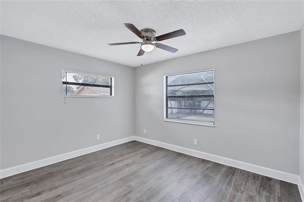 For Sale: $479,000 (4 beds, 2 baths, 1950 Square Feet)