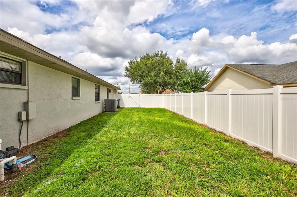 For Sale: $479,000 (4 beds, 2 baths, 1950 Square Feet)