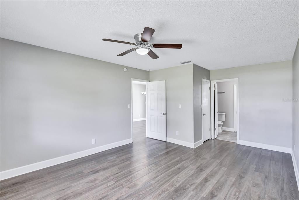 For Sale: $479,000 (4 beds, 2 baths, 1950 Square Feet)