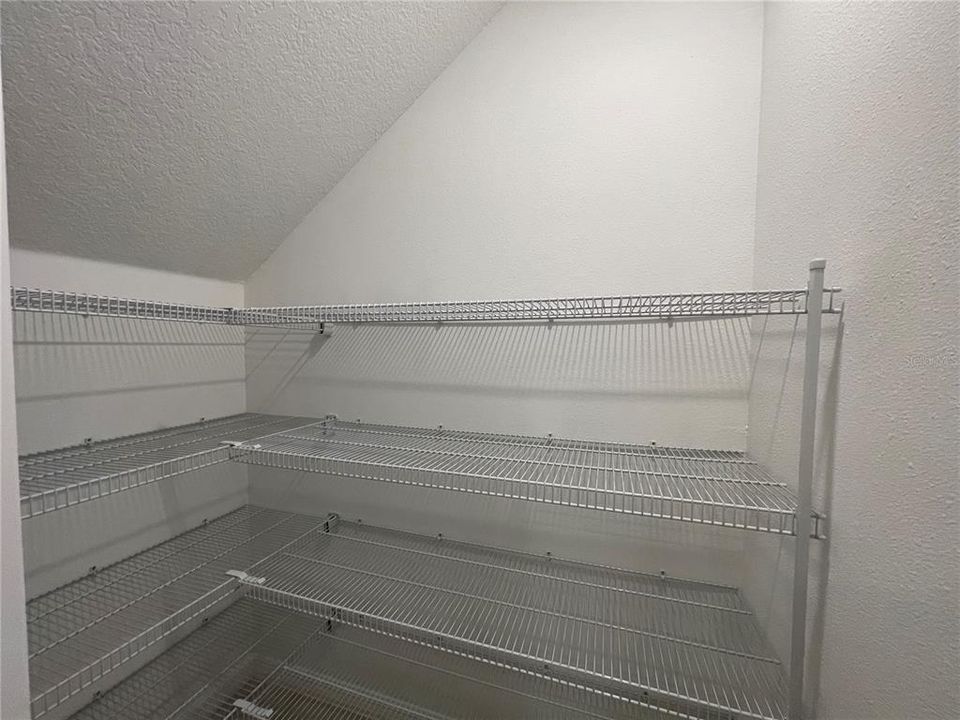 En Renta: $2,450 (3 camas, 2 baños, 1861 Pies cuadrados)