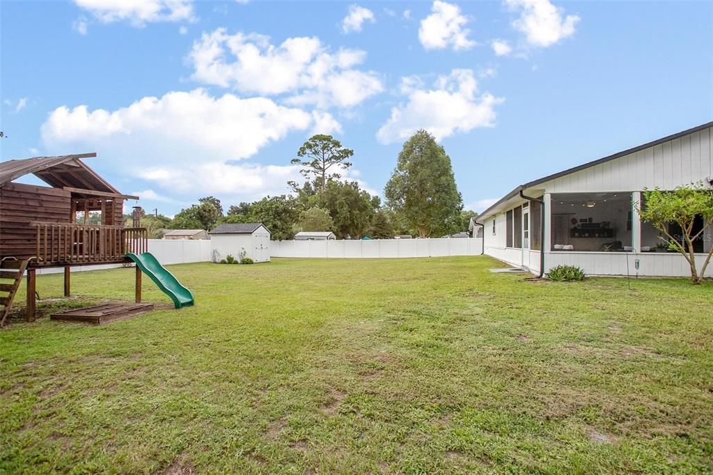 For Sale: $415,000 (3 beds, 2 baths, 1898 Square Feet)