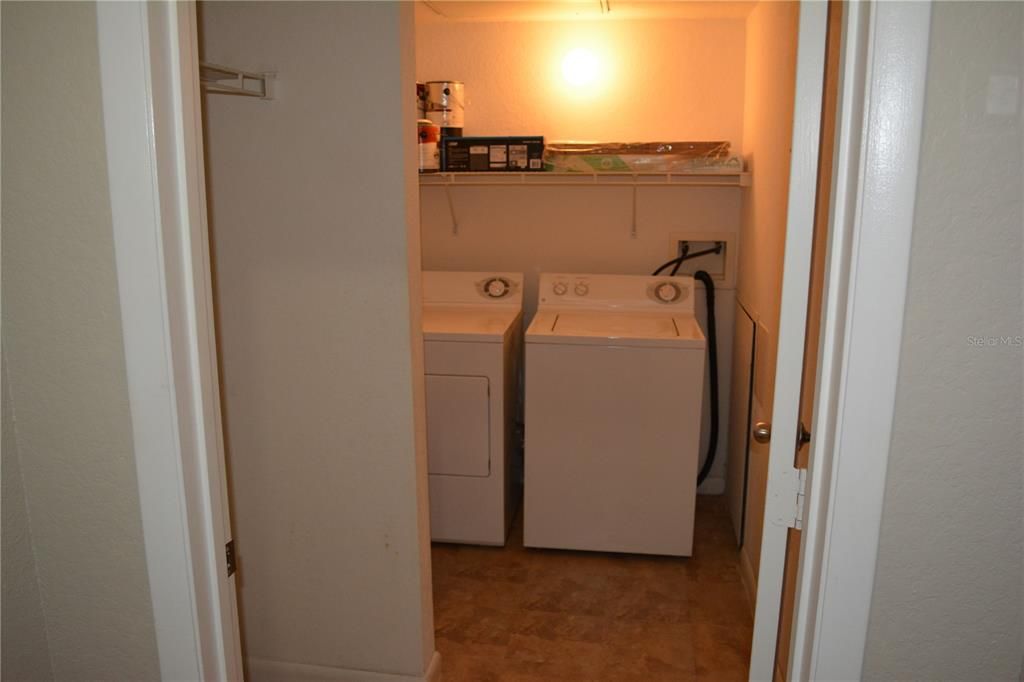 For Rent: $2,250 (2 beds, 2 baths, 1231 Square Feet)