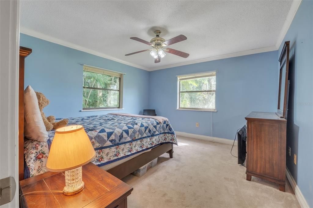 For Sale: $443,500 (3 beds, 2 baths, 1784 Square Feet)