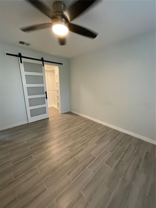 For Rent: $1,195 (1 beds, 1 baths, 696 Square Feet)