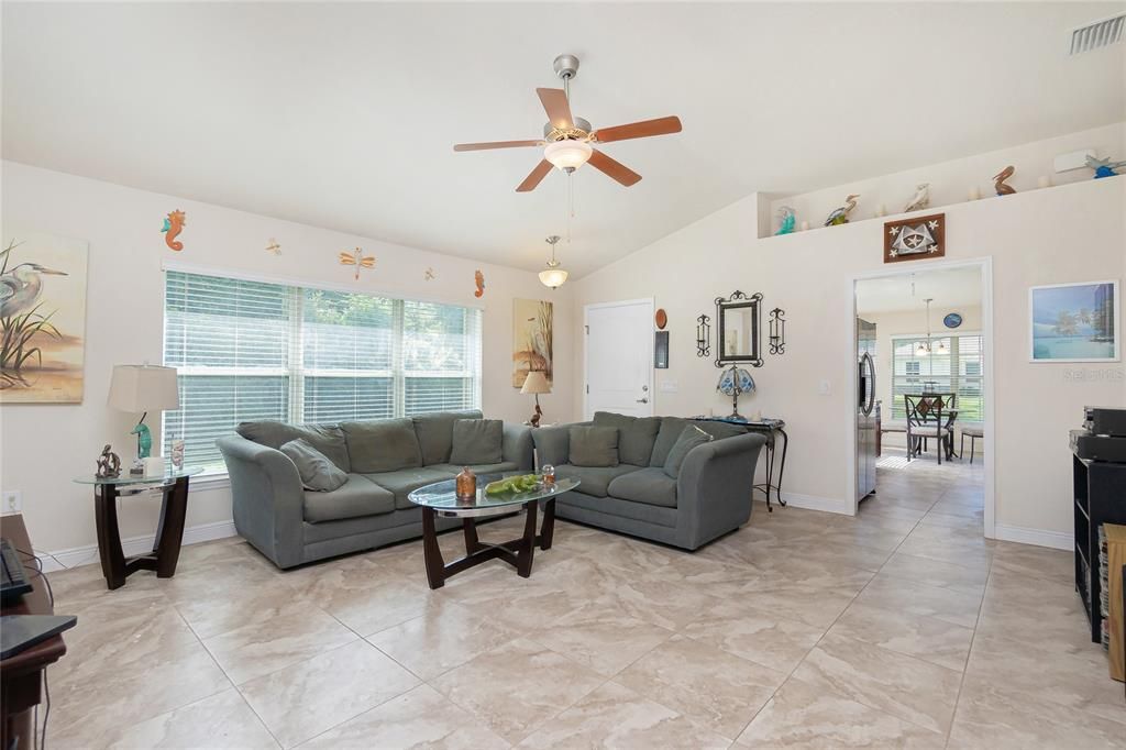 Active With Contract: $365,000 (3 beds, 2 baths, 1348 Square Feet)