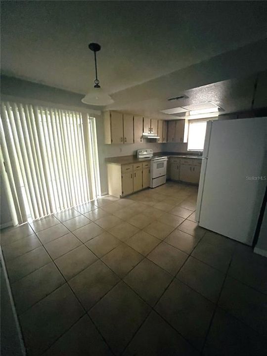 For Rent: $1,475 (2 beds, 1 baths, 1009 Square Feet)