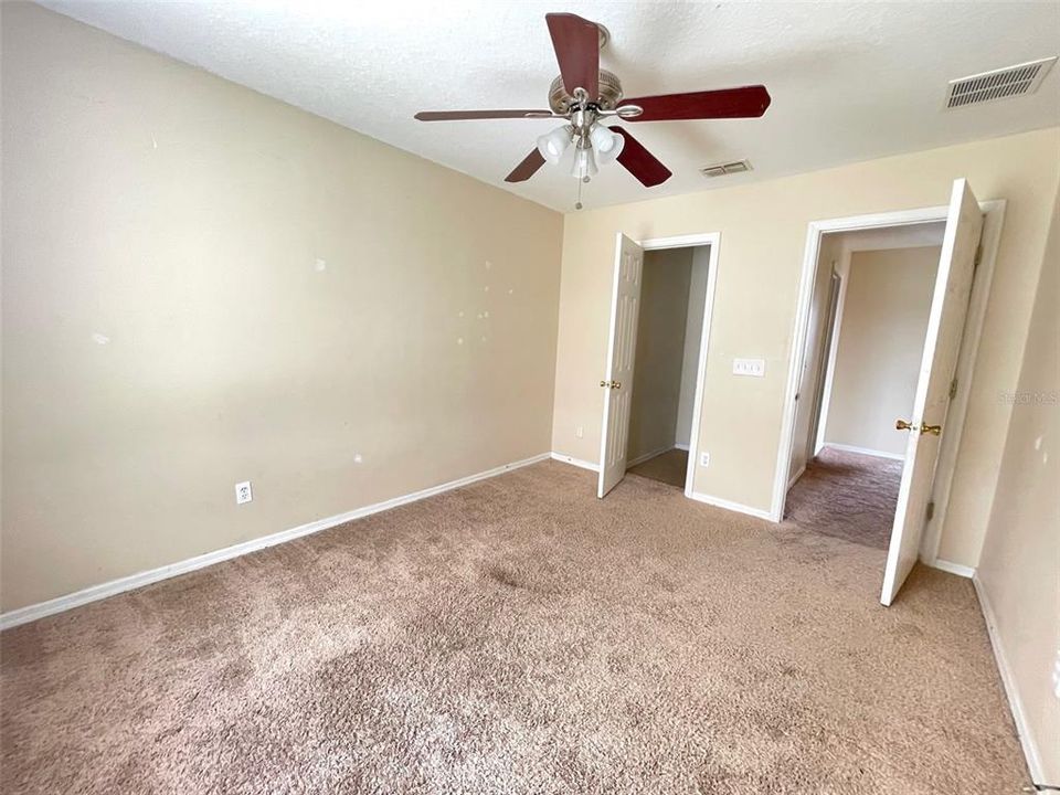 For Rent: $2,195 (4 beds, 2 baths, 2383 Square Feet)