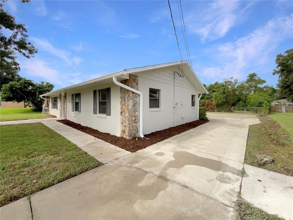 For Sale: $231,000 (3 beds, 2 baths, 1248 Square Feet)