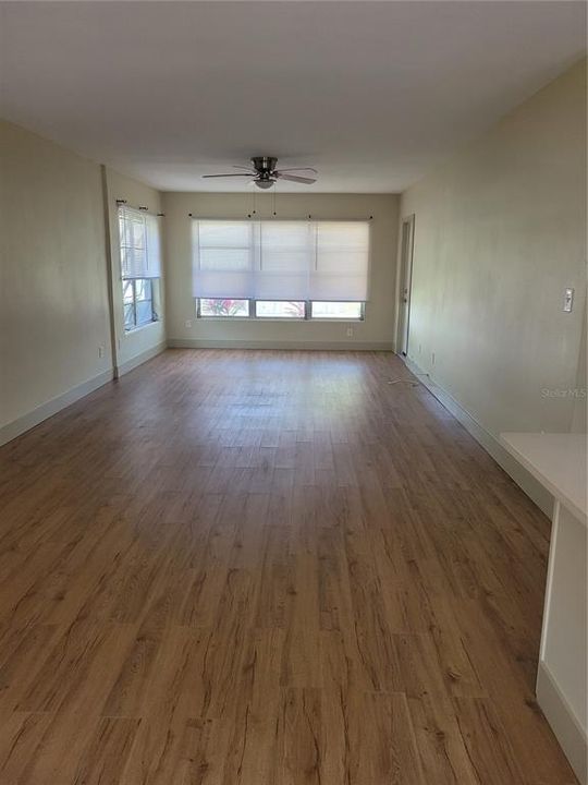 For Rent: $1,450 (1 beds, 1 baths, 900 Square Feet)