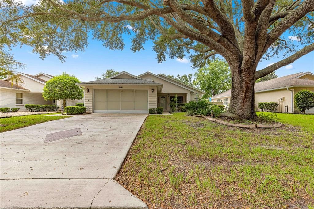 For Sale: $274,900 (3 beds, 2 baths, 1959 Square Feet)