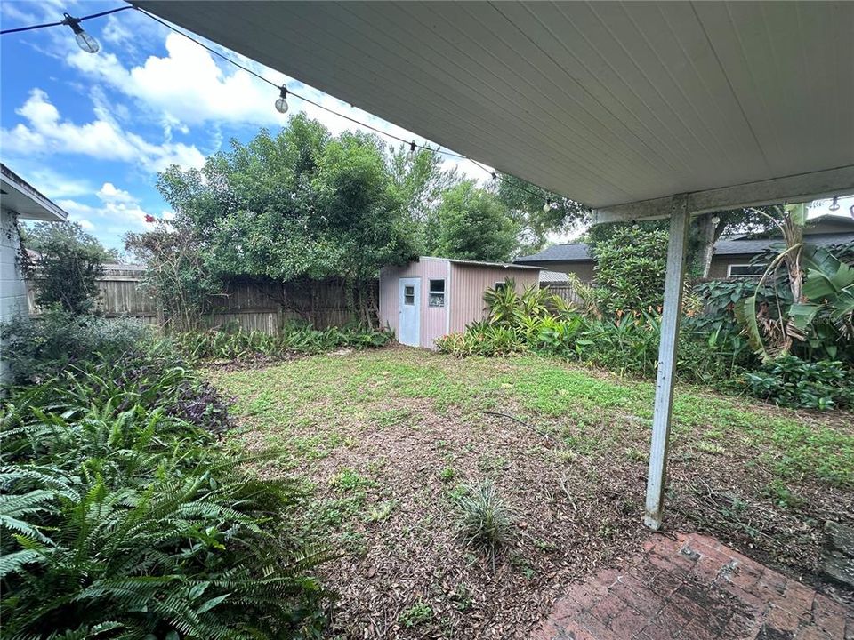 For Sale: $365,000 (3 beds, 2 baths, 1818 Square Feet)