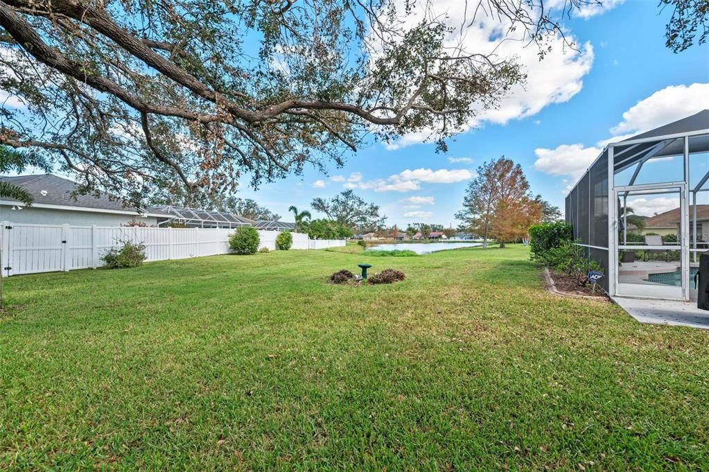 Active With Contract: $650,000 (4 beds, 3 baths, 2736 Square Feet)