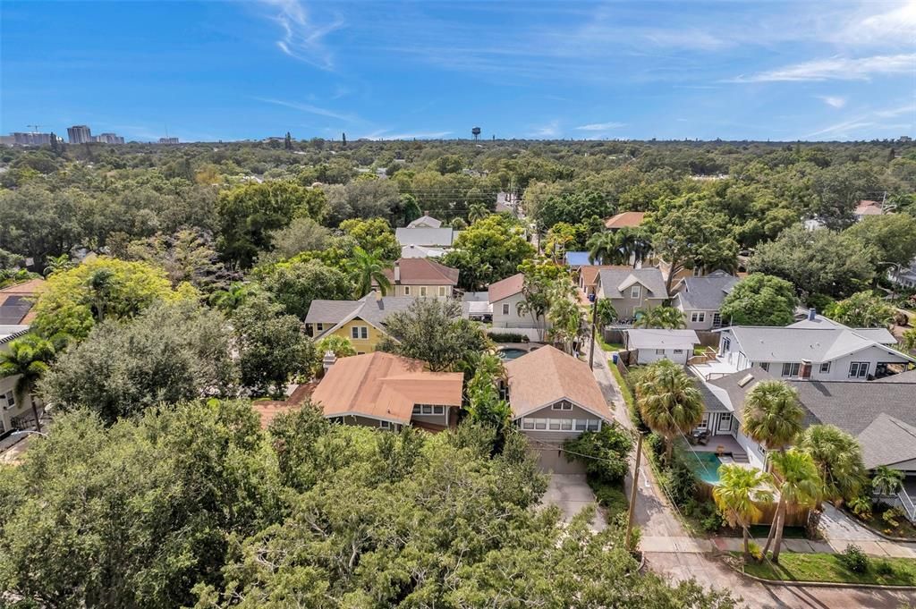 Activo con contrato: $1,525,000 (5 camas, 4 baños, 2906 Pies cuadrados)