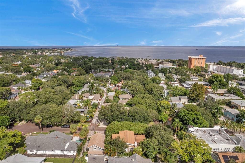 Activo con contrato: $1,525,000 (5 camas, 4 baños, 2906 Pies cuadrados)