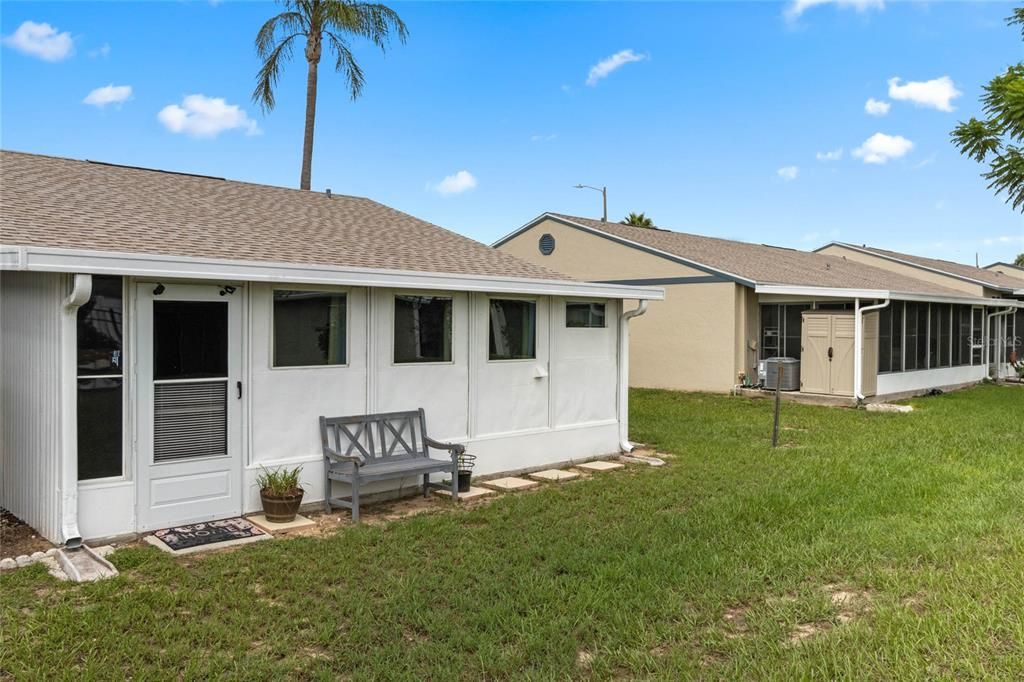 For Sale: $180,000 (2 beds, 2 baths, 1073 Square Feet)