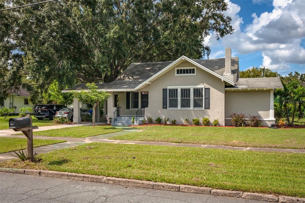 For Sale: $365,000 (3 beds, 2 baths, 1857 Square Feet)