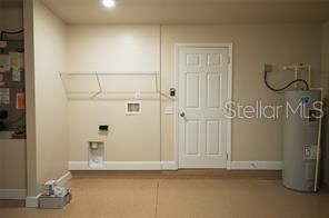 For Rent: $2,000 (3 beds, 2 baths, 1152 Square Feet)