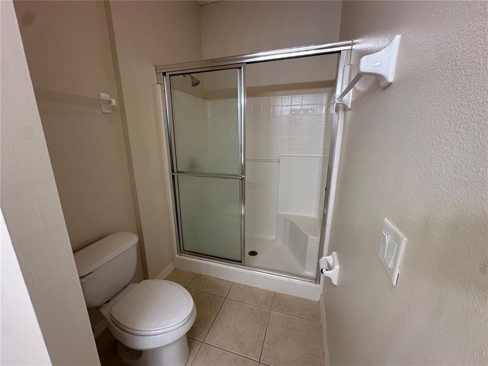 For Rent: $2,100 (3 beds, 2 baths, 1509 Square Feet)