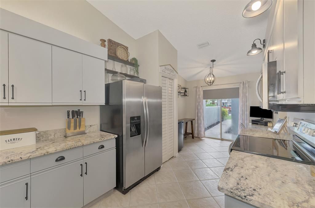 Kitchen with Granite