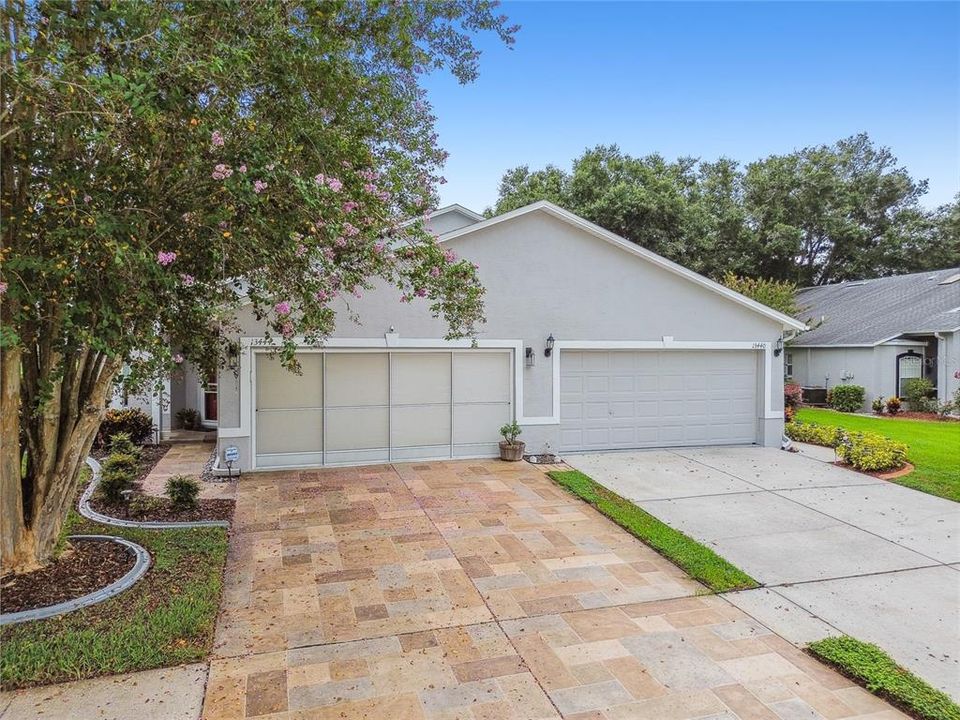 2-CAR ATTACHED GARAGE