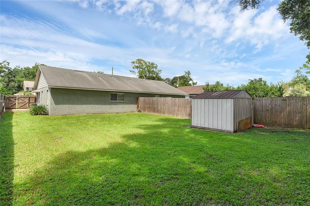 Active With Contract: $2,000 (3 beds, 2 baths, 1000 Square Feet)