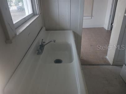 For Rent: $1,100 (2 beds, 1 baths, 683 Square Feet)