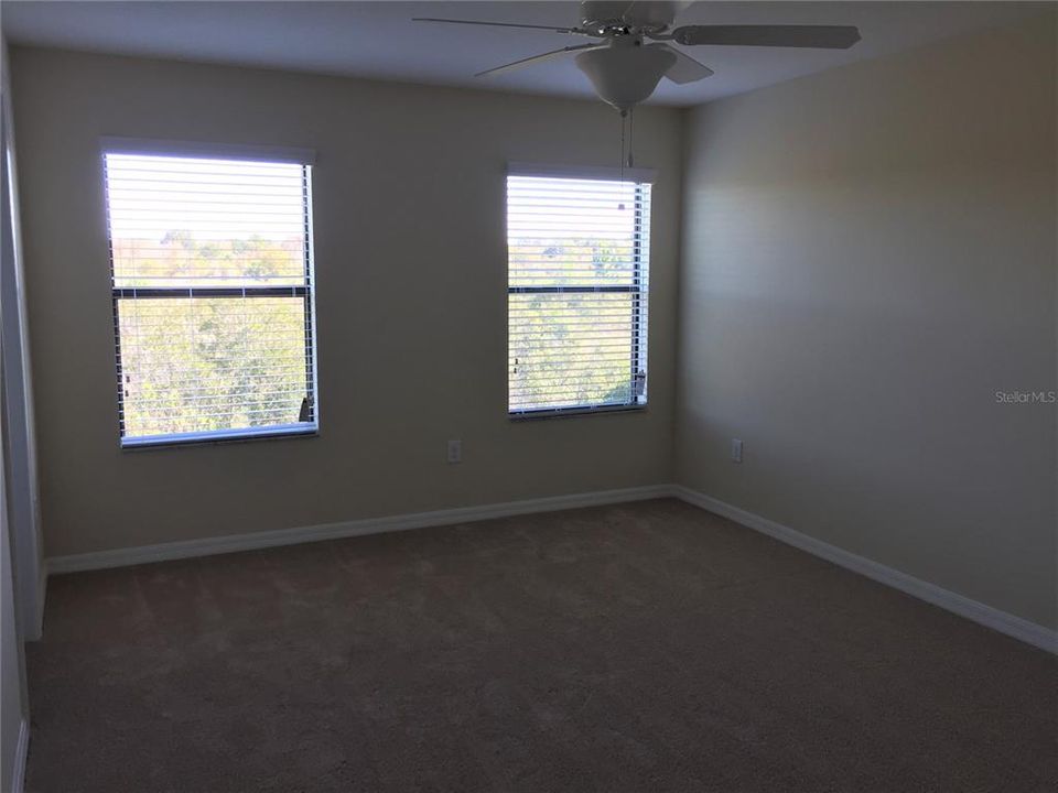 For Rent: $2,100 (3 beds, 2 baths, 1777 Square Feet)