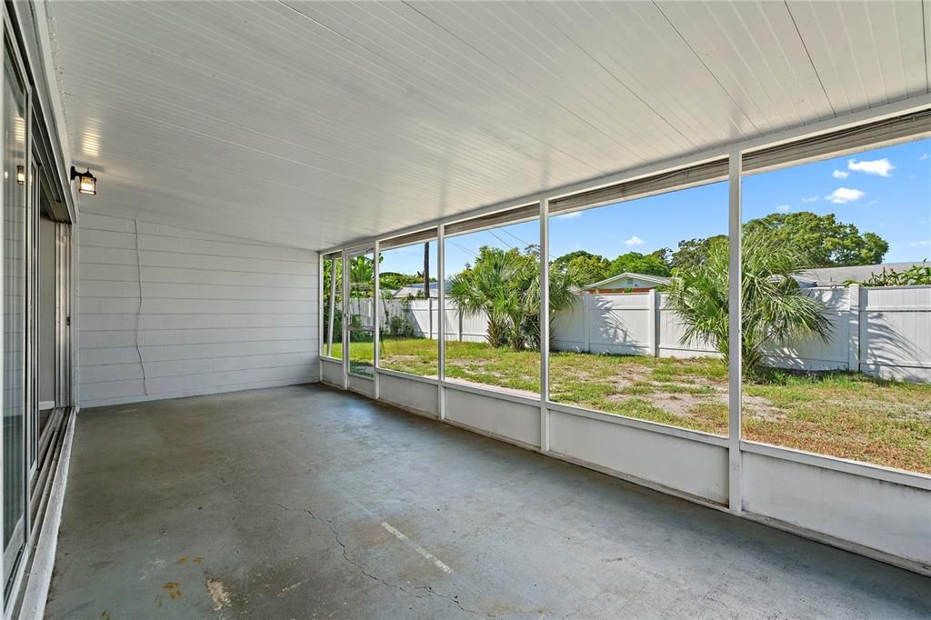 Screen porch to back yard