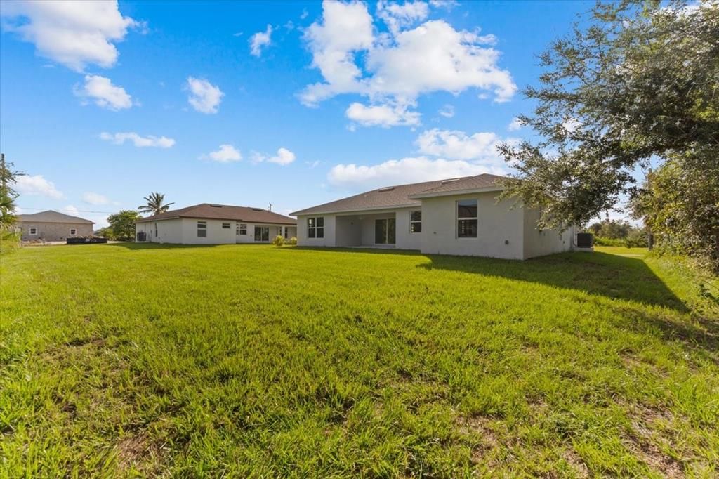 For Sale: $385,000 (3 beds, 2 baths, 1654 Square Feet)