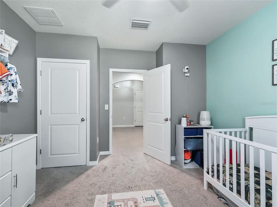 For Sale: $349,000 (4 beds, 2 baths, 1828 Square Feet)