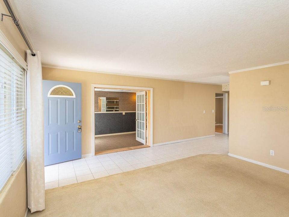 For Sale: $284,900 (3 beds, 1 baths, 1560 Square Feet)