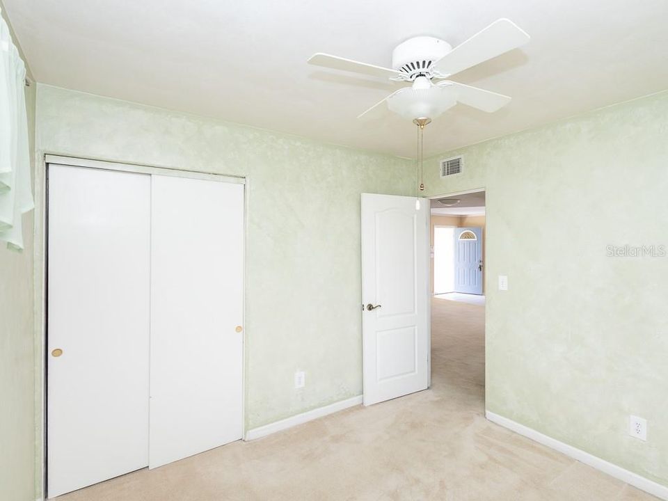 For Sale: $284,900 (3 beds, 1 baths, 1560 Square Feet)