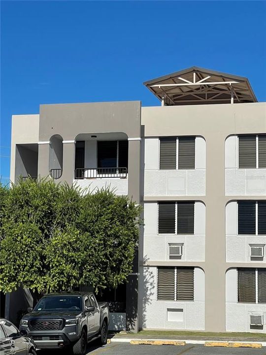 Recently Sold: $185,000 (3 beds, 2 baths, 1089 Square Feet)